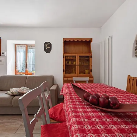 Lake Como Cottage Apartment Gravedona