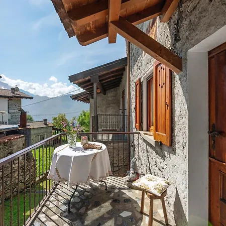 Lake Como Cottage